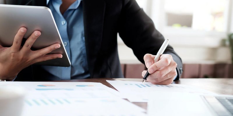 Rentrée économique : dispositifs d’aide aux entreprises et pass sanitaire
