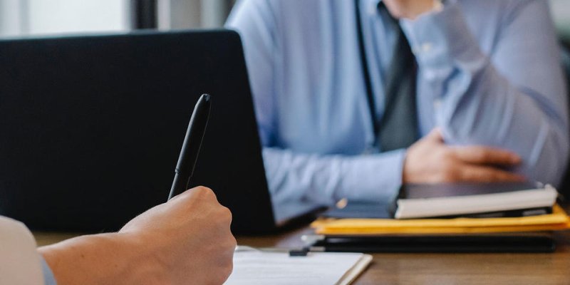 Top départ des nouveaux Cahiers des clauses administratives générales !